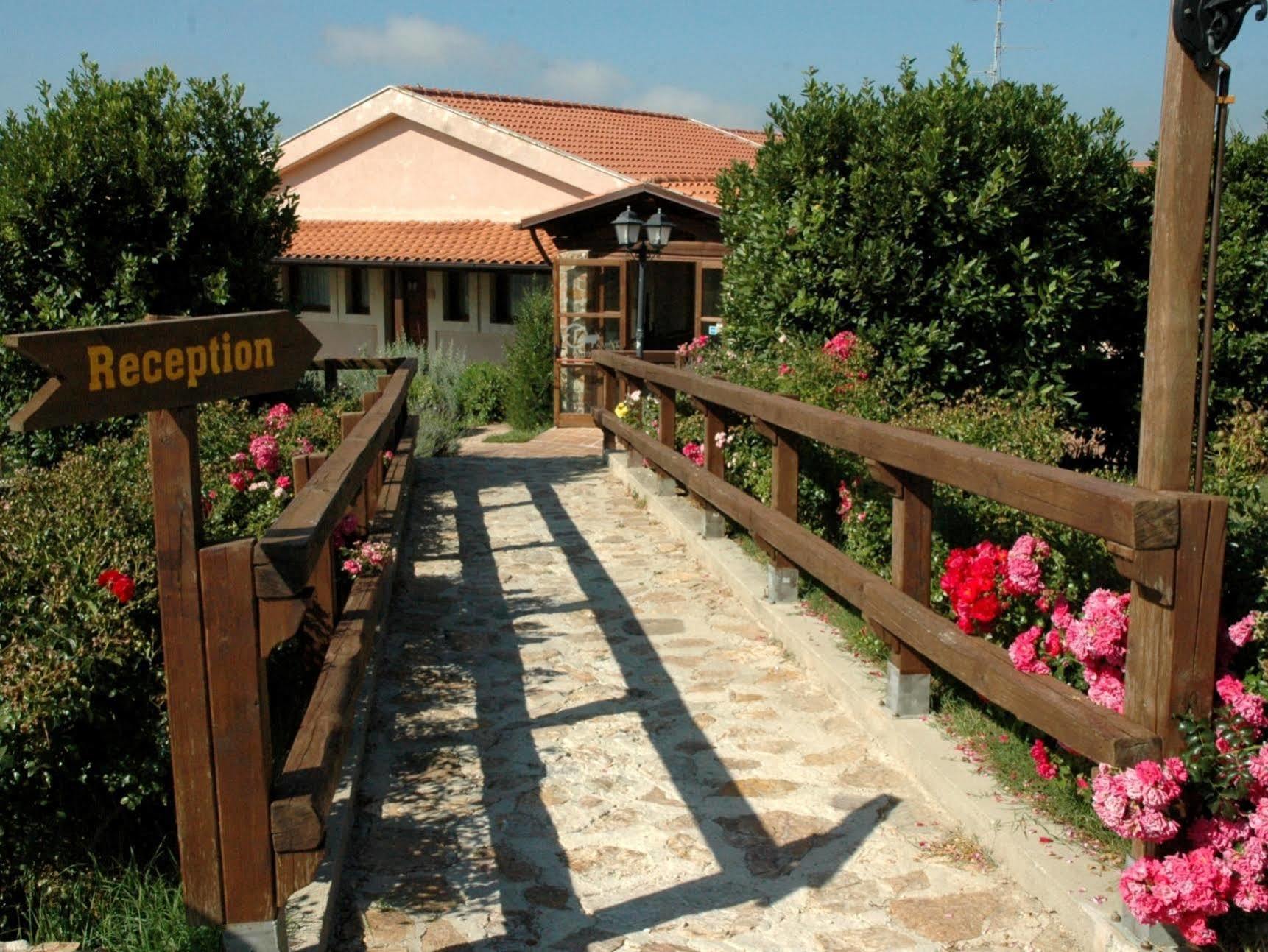 Hotel Tenuta Dell'Argento Resort Civitavecchia Dış mekan fotoğraf